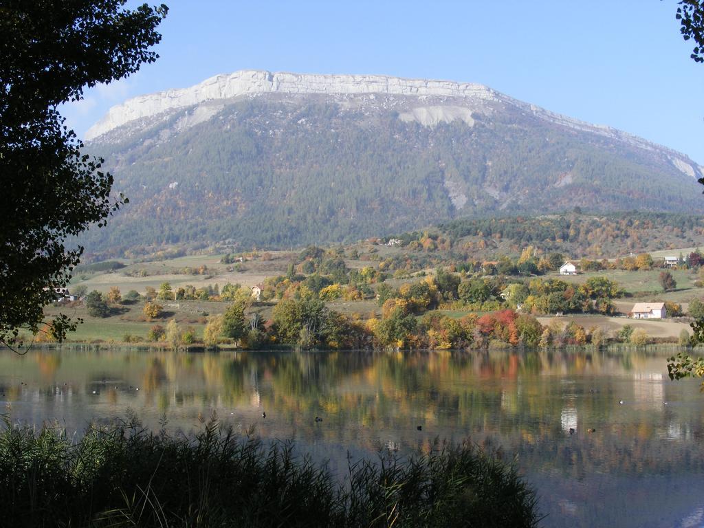 Camping La Motte Flottante La Freissinouse Exterior foto
